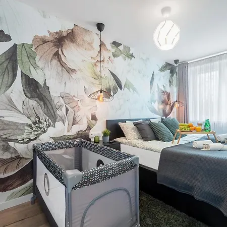 Apartment Golden Sands - Winda, 2 Sypialnie Oraz Salon, Lozeczko Turystyczne, Balkon, Play Station 5, Ekspress Do Kawy, Atlas Arena, Zoo, Fala