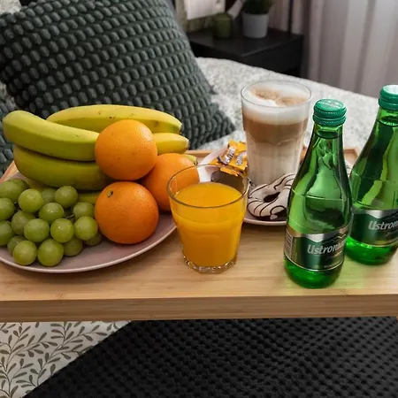 Apartment Golden Sands - Winda, 2 Sypialnie Oraz Salon, Lozeczko Turystyczne, Balkon, Play Station 5, Ekspress Do Kawy, Atlas Arena, Zoo, Fala Lodz